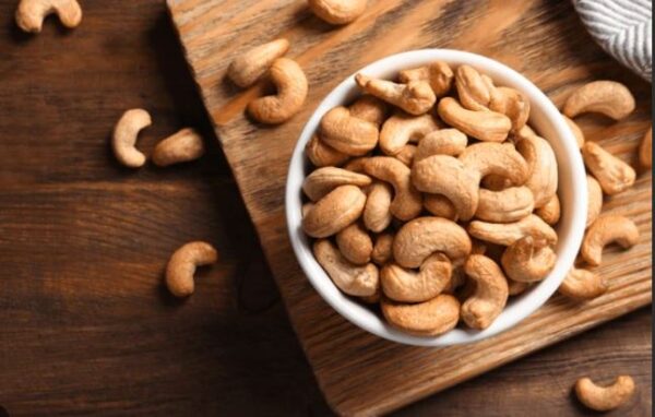 cashew whole kaju